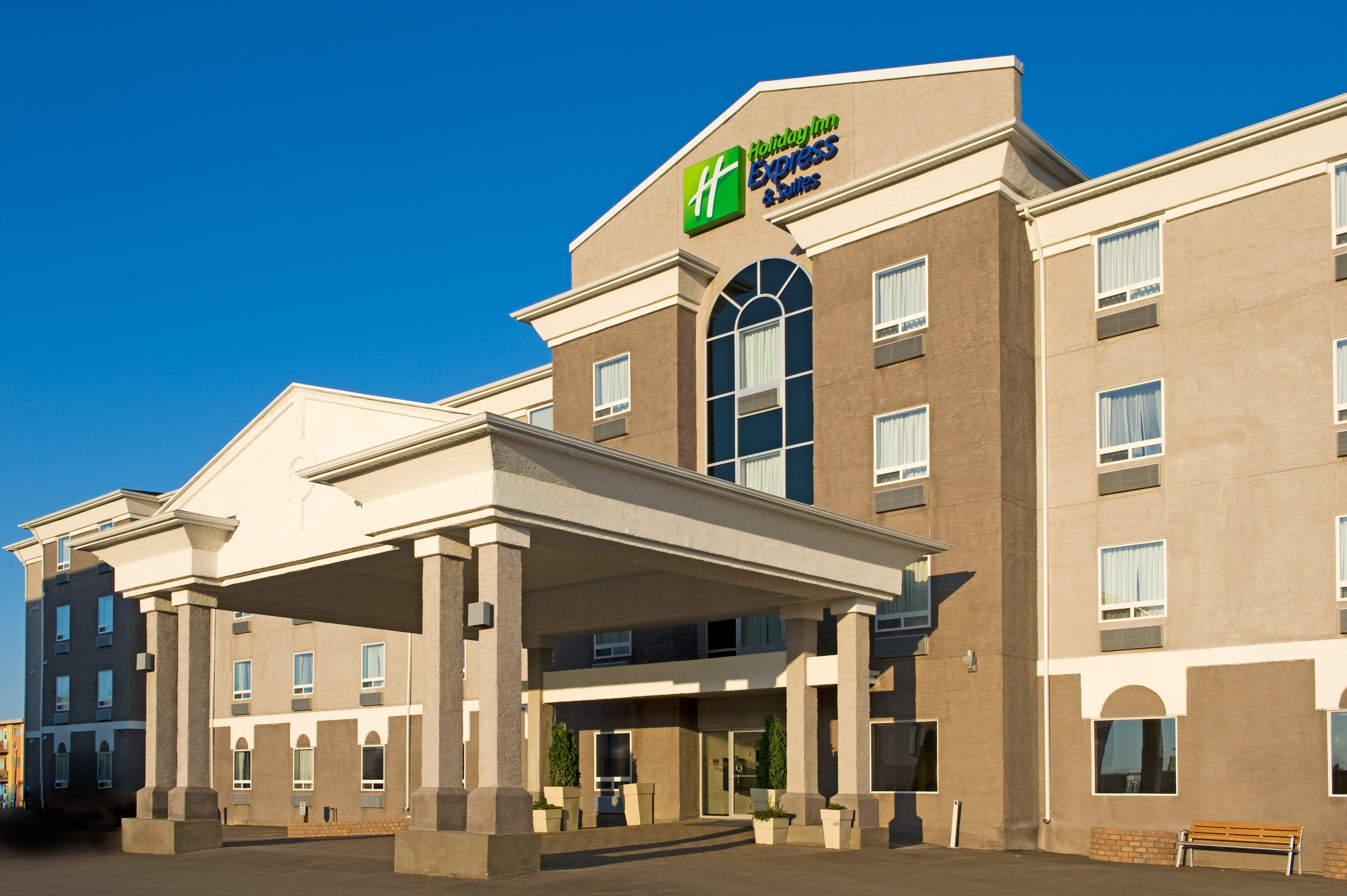 Holiday Inn Express & Suites-Regina-South, An Ihg Hotel Экстерьер фото