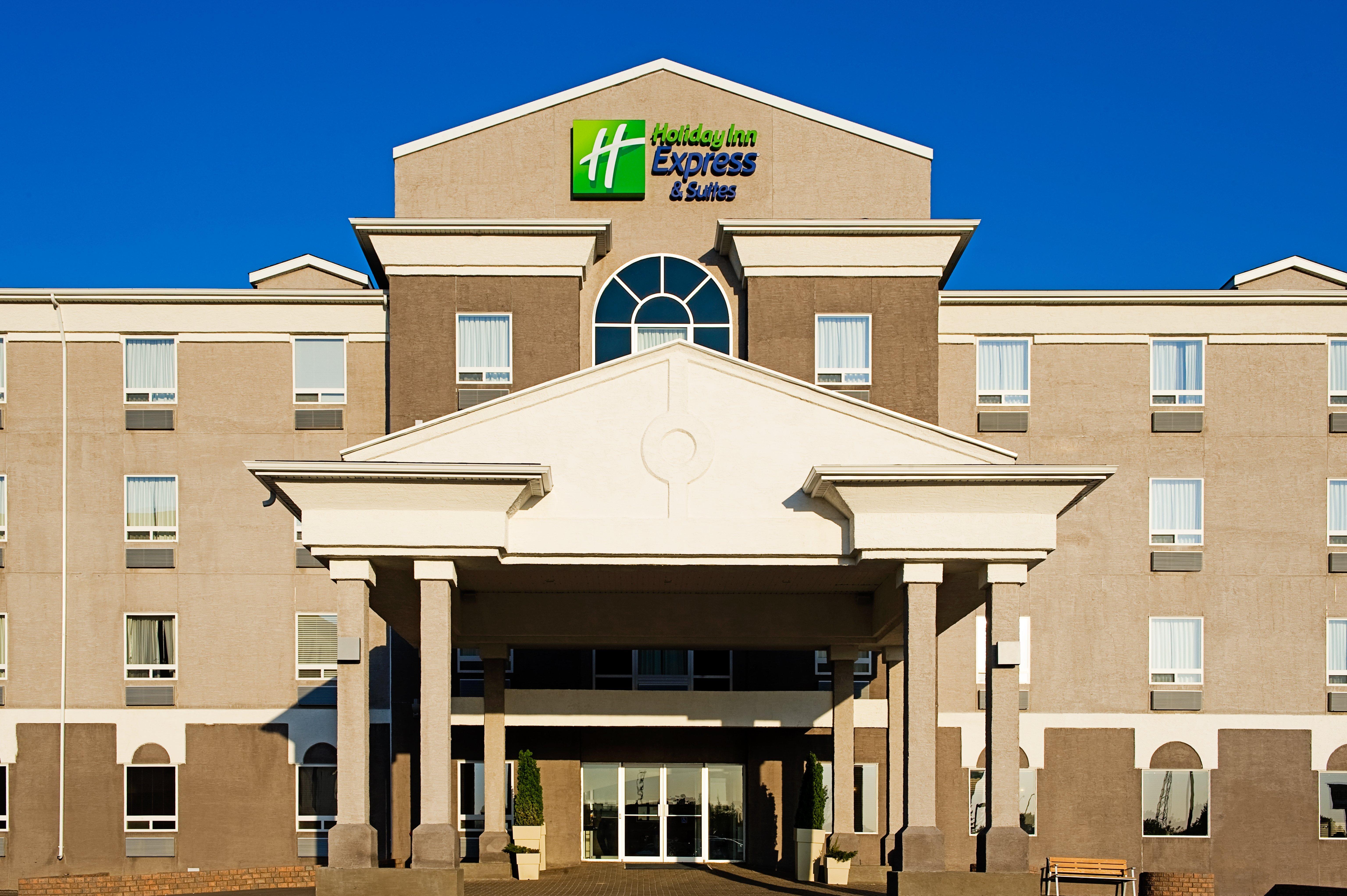 Holiday Inn Express & Suites-Regina-South, An Ihg Hotel Экстерьер фото